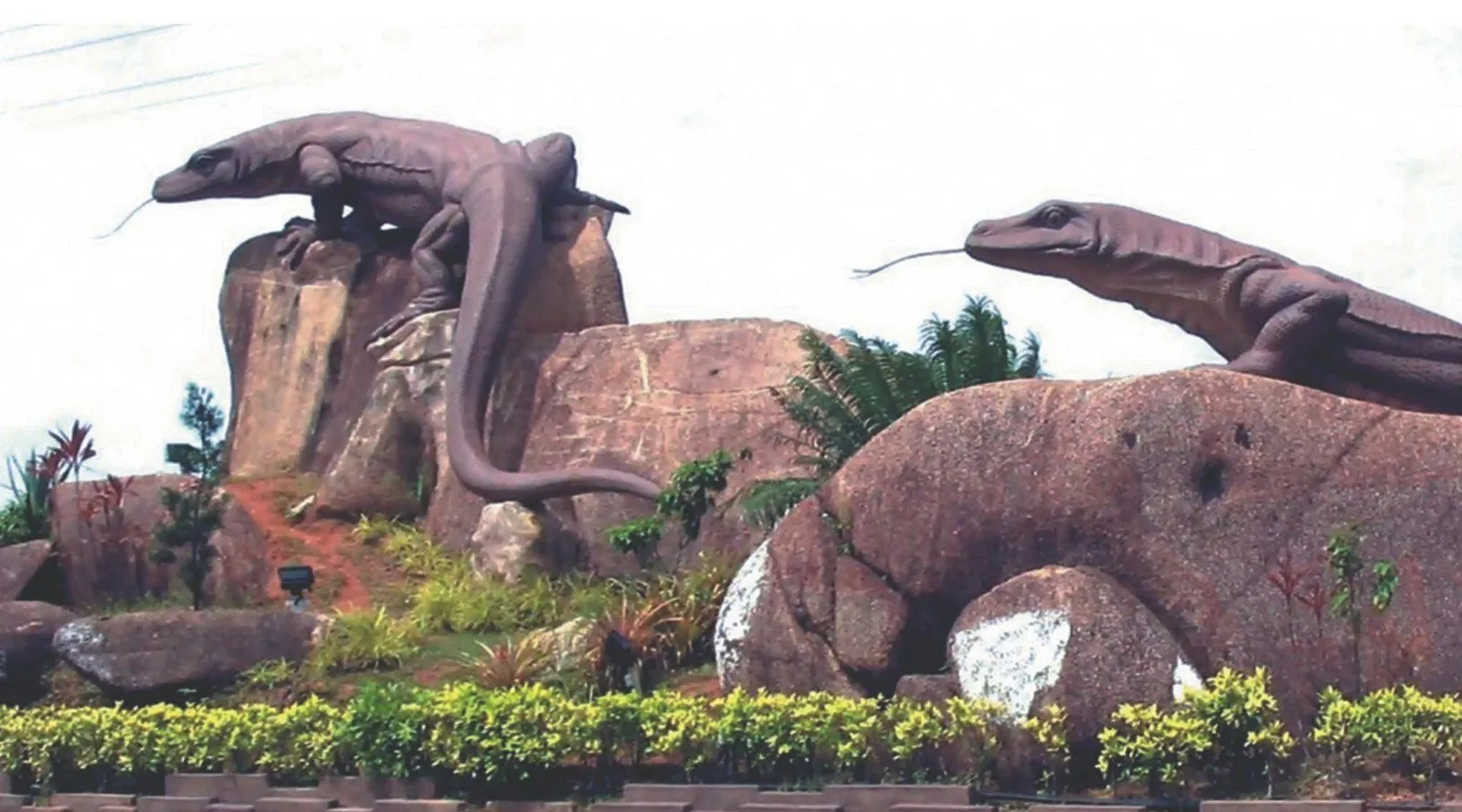 Komodo dragon monument, Batam